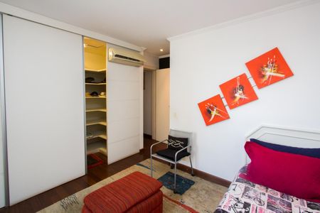 Apartamento à venda com 344m², 4 quartos e 4 vagas