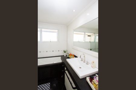 Apartamento à venda com 344m², 4 quartos e 4 vagas