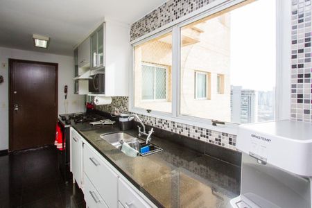 Apartamento à venda com 344m², 4 quartos e 4 vagas