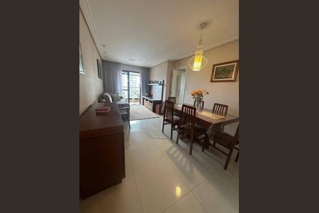 Apartamento à venda com 74m², 3 quartos e 2 vagasSala