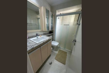 Apartamento à venda com 74m², 3 quartos e 2 vagasBanheiro