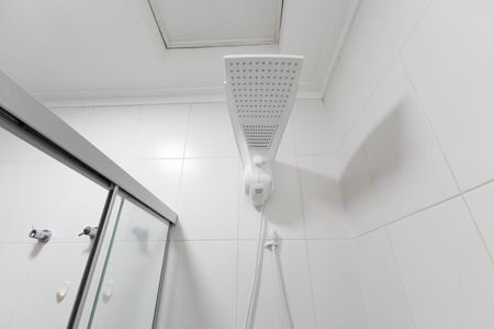 Casa de condomínio para alugar com 120m², 3 quartos e 2 vagasBanheiro da Suíte