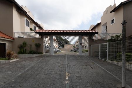 Casa de condomínio para alugar com 120m², 3 quartos e 2 vagasFachada 