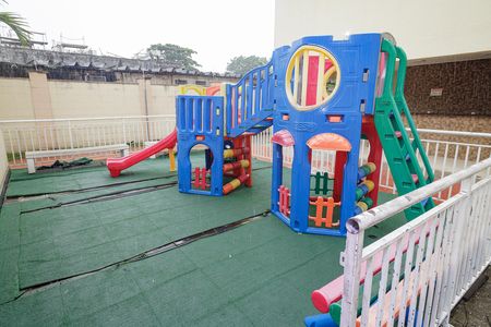Apartamento à venda com 43m², 2 quartos e 1 vaga Apartamento à venda com 43m², 2 quartos e 1 vagaÁrea comum - Playground