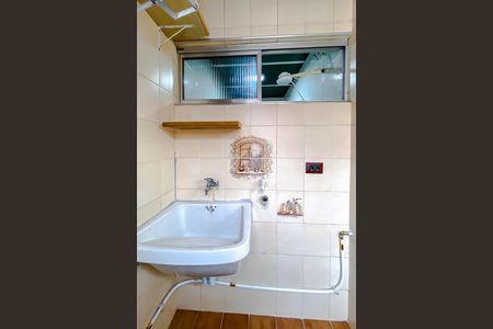 Apartamento à venda com 76m², 2 quartos e 1 vaga Apartamento à venda com 76m², 2 quartos e 1 vagaÁrea de Serviço