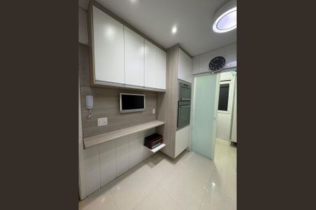 Quarto de apartamento à venda com 2 quartos, 90m² em Santa Teresinha, São Paulo