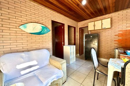 Sala/Cozinha de apartamento para alugar com 2 quartos, 36m² em São João do Rio Vermelho, Florianópolis