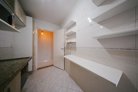 Apartamento à venda com 68m², 3 quartos e 1 vaga Apartamento à venda com 68m², 3 quartos e 1 vagaCozinha e Área de Serviço
