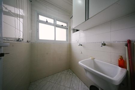 Apartamento à venda com 68m², 3 quartos e 1 vaga Apartamento à venda com 68m², 3 quartos e 1 vagaCozinha e Área de Serviço