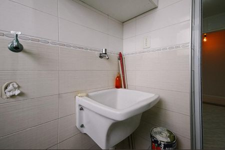 Apartamento à venda com 68m², 3 quartos e 1 vaga Apartamento à venda com 68m², 3 quartos e 1 vagaCozinha e Área de Serviço