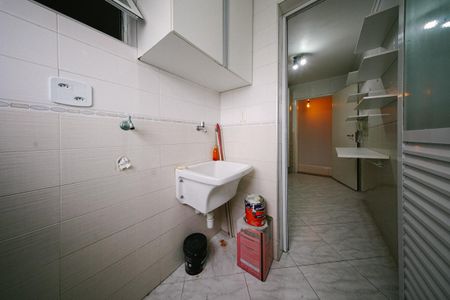 Apartamento à venda com 68m², 3 quartos e 1 vaga Apartamento à venda com 68m², 3 quartos e 1 vagaCozinha e Área de Serviço