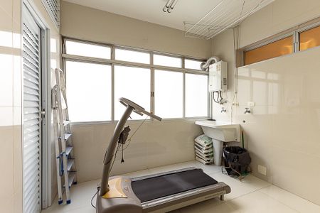 Apartamento à venda com 158m², 3 quartos e 1 vaga Apartamento à venda com 158m², 3 quartos e 1 vagaÁrea de Serviço