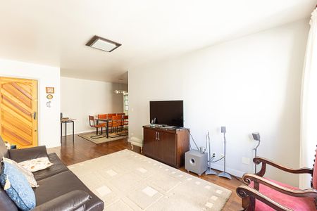 Apartamento à venda com 158m², 3 quartos e 1 vaga Apartamento à venda com 158m², 3 quartos e 1 vagaSala