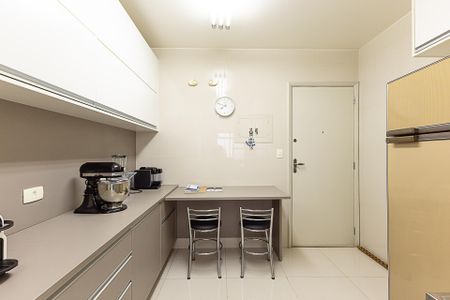 Apartamento à venda com 158m², 3 quartos e 1 vaga Apartamento à venda com 158m², 3 quartos e 1 vagaCozinha