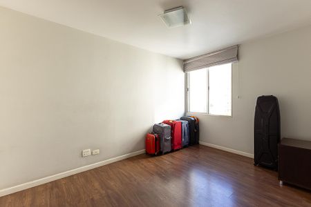 Apartamento à venda com 158m², 3 quartos e 1 vaga Apartamento à venda com 158m², 3 quartos e 1 vagaSuíte