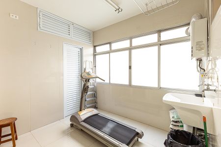 Apartamento à venda com 158m², 3 quartos e 1 vaga Apartamento à venda com 158m², 3 quartos e 1 vagaÁrea de Serviço