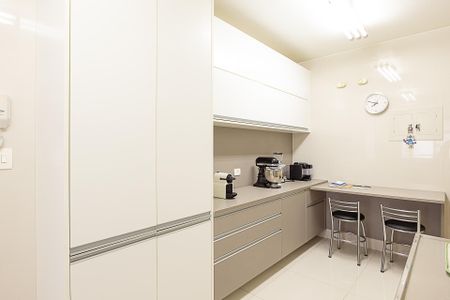 Apartamento à venda com 158m², 3 quartos e 1 vaga Apartamento à venda com 158m², 3 quartos e 1 vagaCozinha