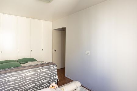 Apartamento à venda com 158m², 3 quartos e 1 vaga Apartamento à venda com 158m², 3 quartos e 1 vagaQuarto 1