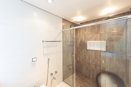 Apartamento à venda com 158m², 3 quartos e 1 vaga Apartamento à venda com 158m², 3 quartos e 1 vagaBanheiro da Suíte