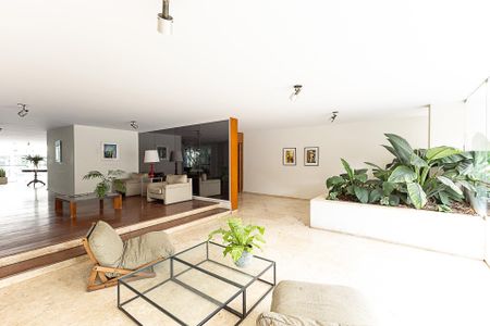 Apartamento à venda com 158m², 3 quartos e 1 vaga Apartamento à venda com 158m², 3 quartos e 1 vagaÁrea comum - Hall de entrada