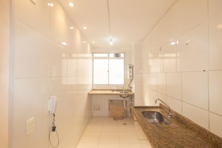 Apartamento para alugar com 44m², 2 quartos e 1 vaga Apartamento para alugar com 44m², 2 quartos e 1 vagaCozinha e Área de Serviço