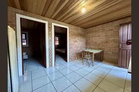 Sala de apartamento para alugar com 2 quartos, 36m² em São João do Rio Vermelho, Florianópolis