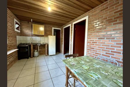 Sala de apartamento para alugar com 2 quartos, 36m² em São João do Rio Vermelho, Florianópolis