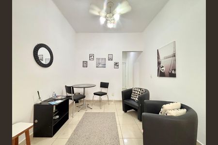 Sala de apartamento para alugar com 1 quarto, 33m² em Copacabana, Rio de Janeiro