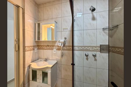 Apartamento para alugar com 33m², 1 quarto e sem vaga Apartamento para alugar com 33m², 1 quarto e sem vagaBanheiro social