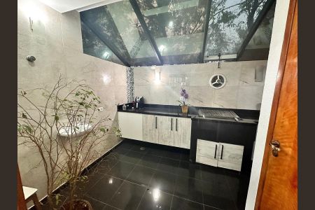 Casa de condomínio para alugar com 136m², 3 quartos e 2 vagas Casa de condomínio para alugar com 136m², 3 quartos e 2 vagasÁrea Gourmet