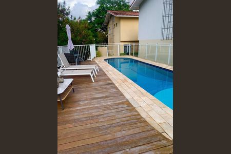 Casa de condomínio para alugar com 136m², 3 quartos e 2 vagas Casa de condomínio para alugar com 136m², 3 quartos e 2 vagasPiscina