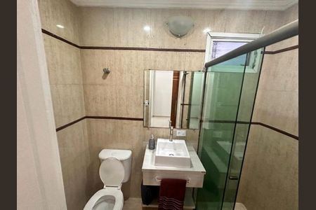 Casa de condomínio para alugar com 136m², 3 quartos e 2 vagas Casa de condomínio para alugar com 136m², 3 quartos e 2 vagasBanheiro