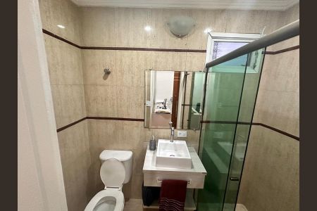 Casa de condomínio para alugar com 136m², 3 quartos e 2 vagas Casa de condomínio para alugar com 136m², 3 quartos e 2 vagasBanheiro