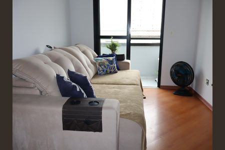 Sala de apartamento para alugar com 2 quartos, 50m² em Jardim Vila Formosa, São Paulo