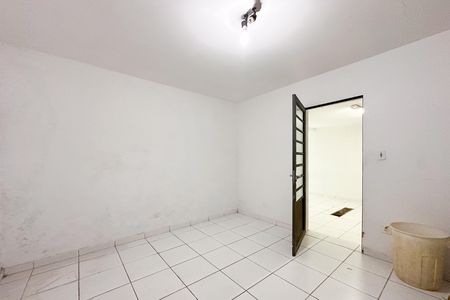 Casa à venda com 387m², 6 quartos e 7 vagas Casa à venda com 387m², 6 quartos e 7 vagasQuarto de Serviço