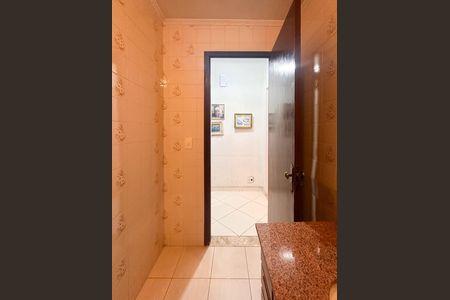 Casa à venda com 387m², 6 quartos e 7 vagas Casa à venda com 387m², 6 quartos e 7 vagasLavabo - Casa 1