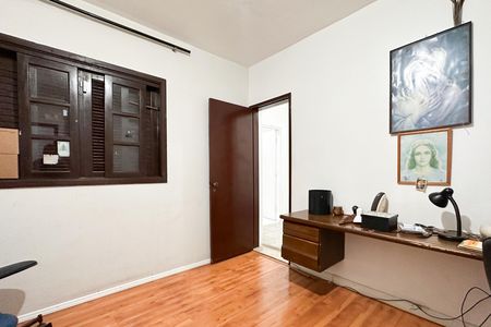 Casa à venda com 387m², 6 quartos e 7 vagas Casa à venda com 387m², 6 quartos e 7 vagasSuíte - Casa 1