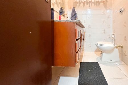 Casa à venda com 387m², 6 quartos e 7 vagas Casa à venda com 387m², 6 quartos e 7 vagasLavabo - Casa 1