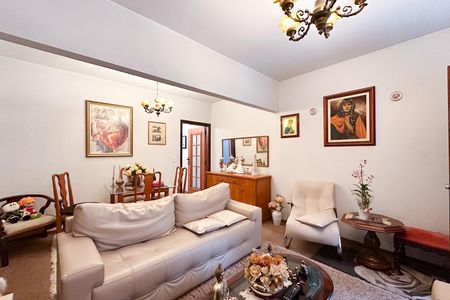 Casa à venda com 387m², 6 quartos e 7 vagas Casa à venda com 387m², 6 quartos e 7 vagasSala - Casa 2
