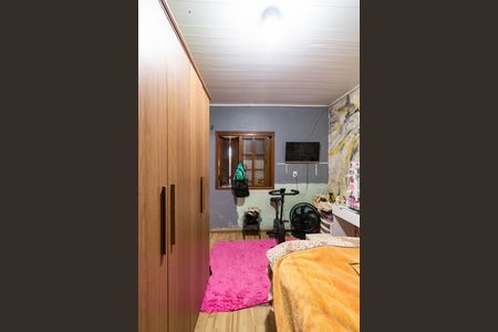 Casa à venda com 2 quartos, 150m² em Guajuviras, Canoas