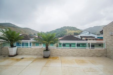 Casa para alugar com 306m², 4 quartos e 1 vaga
