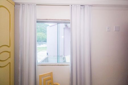 Casa para alugar com 306m², 4 quartos e 1 vaga
