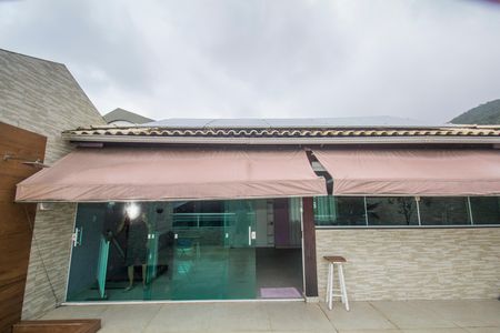 Casa para alugar com 306m², 4 quartos e 1 vaga