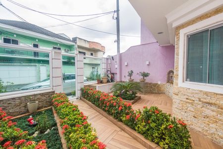 Casa para alugar com 306m², 4 quartos e 1 vaga