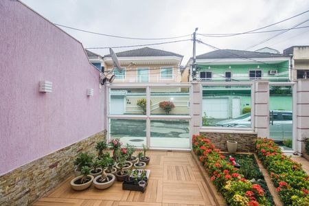 Casa para alugar com 306m², 4 quartos e 1 vaga