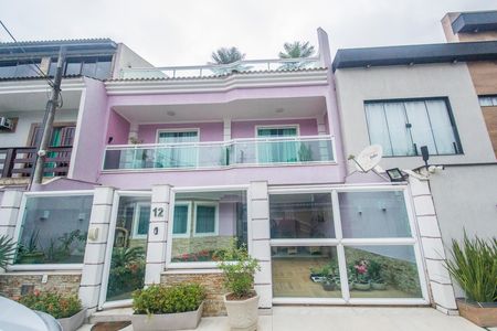 Casa para alugar com 306m², 4 quartos e 1 vaga