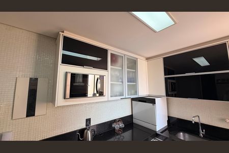 Apartamento à venda com 109m², 3 quartos e 2 vagas Apartamento à venda com 109m², 3 quartos e 2 vagasCozinha