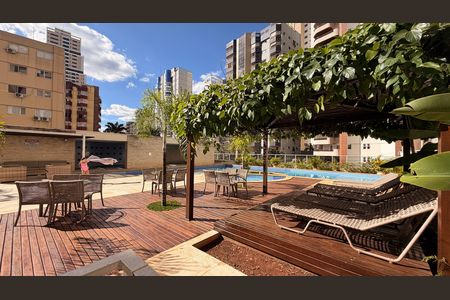 Apartamento à venda com 109m², 3 quartos e 2 vagas Apartamento à venda com 109m², 3 quartos e 2 vagasÁrea comum - Piscina