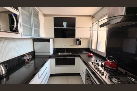 Apartamento à venda com 109m², 3 quartos e 2 vagas Apartamento à venda com 109m², 3 quartos e 2 vagasCozinha
