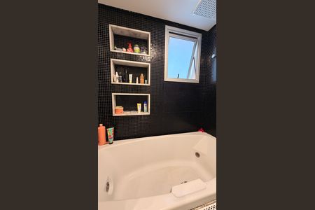 Apartamento à venda com 109m², 3 quartos e 2 vagas Apartamento à venda com 109m², 3 quartos e 2 vagasBanheiro da Suíte 3